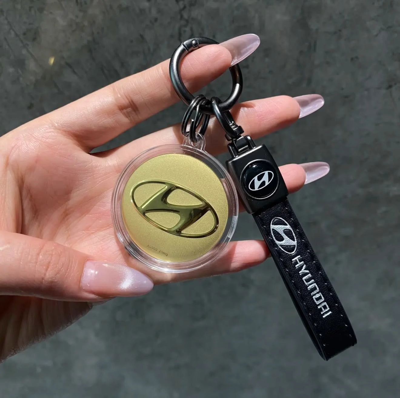 GoldenMaster 24K gold 999 car logo Tesla Benz  keychain mobile phone pendant boyfriend father brother gift - GoldenMaster