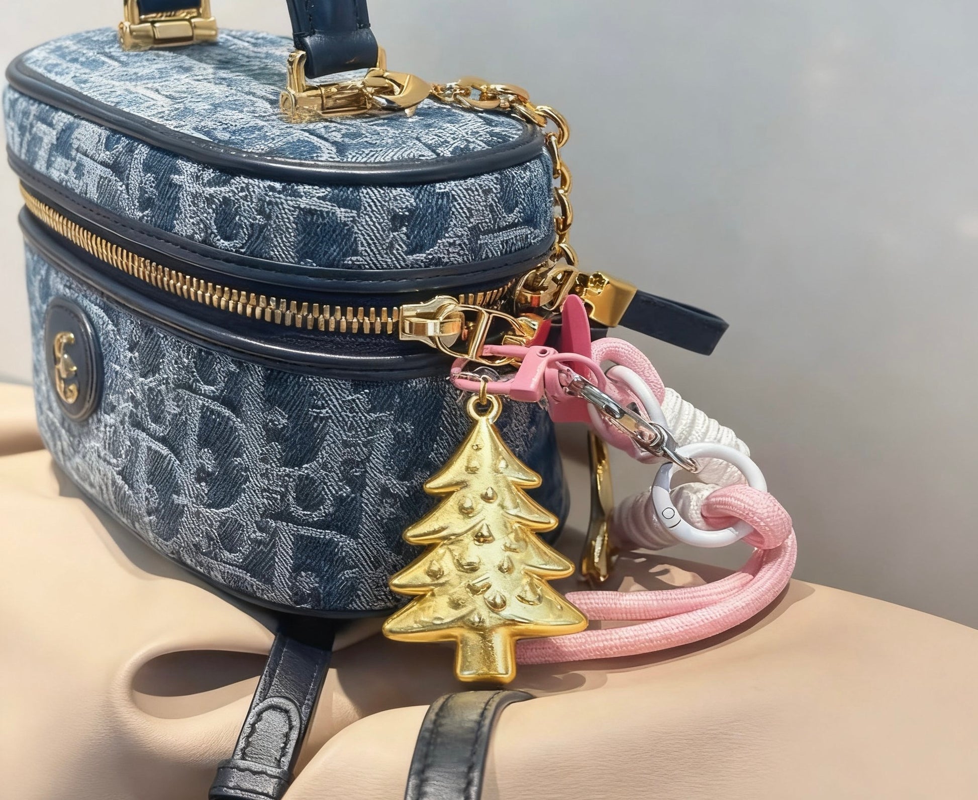 GoldenMasterFactory 24K 999 Christmas tree gold foil pendant accessories, mobile phone pendant bag trailer key pendant, Christmas gift - GoldenMaster