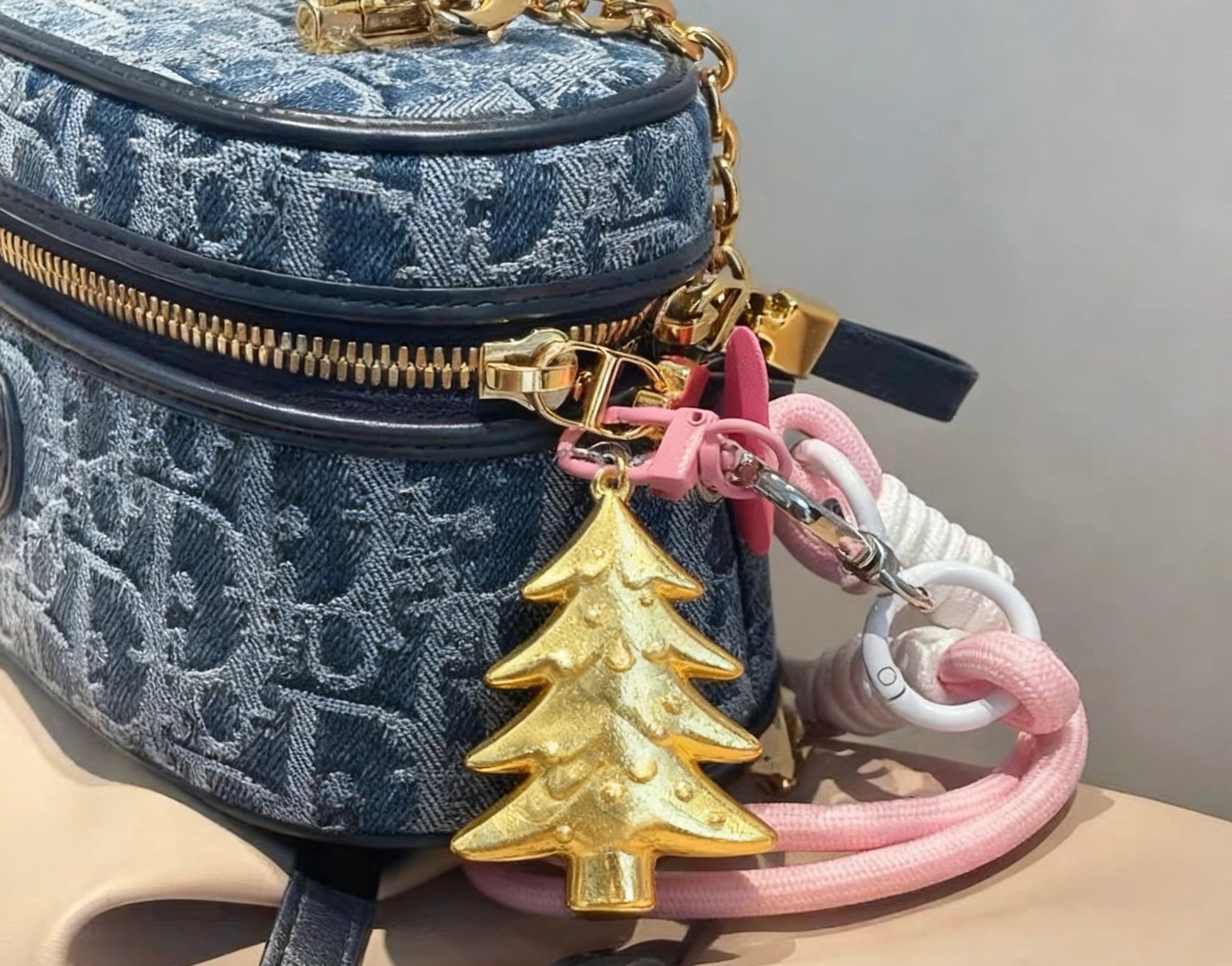 GoldenMasterFactory 24K 999 Christmas tree gold foil pendant accessories, mobile phone pendant bag trailer key pendant, Christmas gift - GoldenMaster