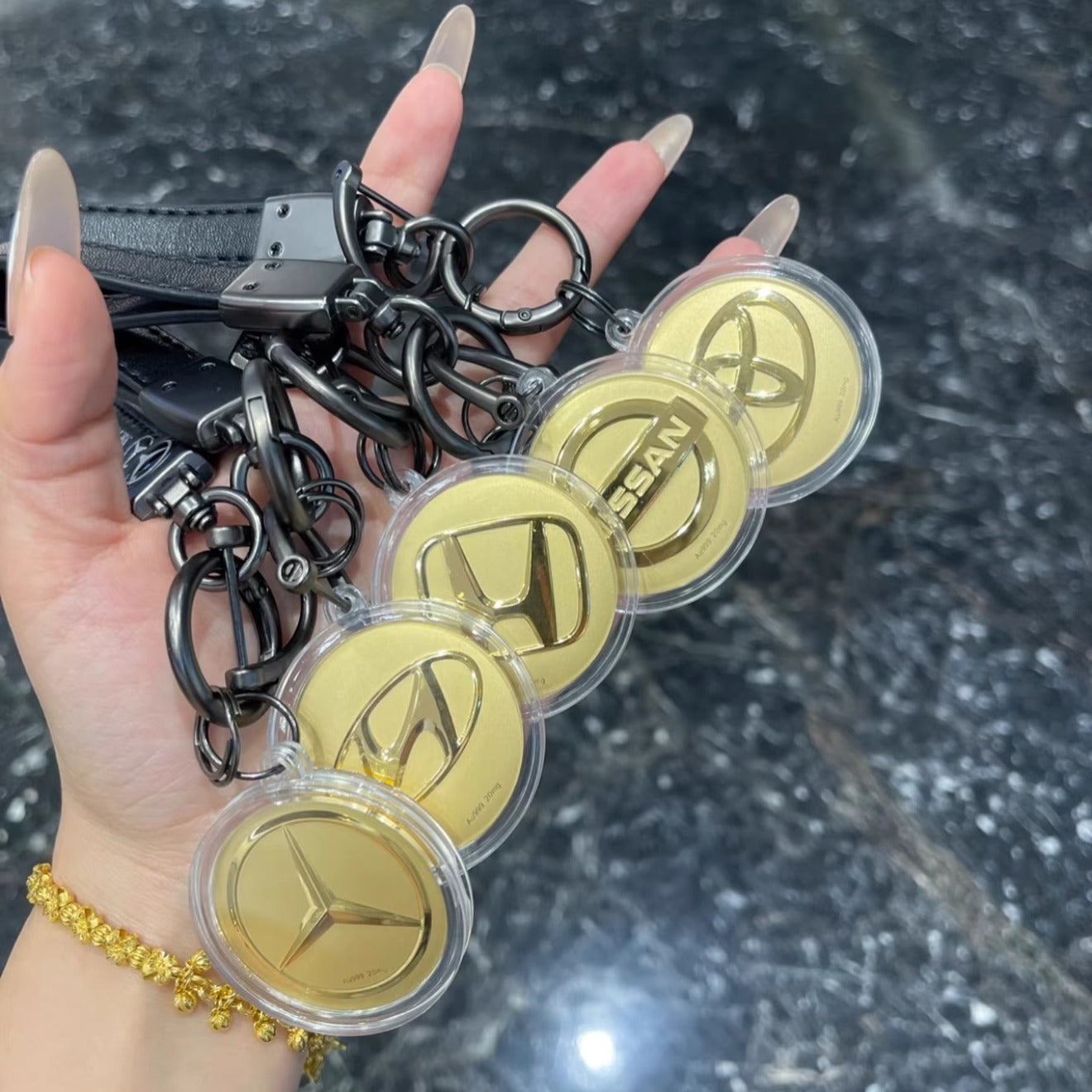 GoldenMaster 24K gold 999 car logo Tesla Benz  keychain mobile phone pendant boyfriend father brother gift - GoldenMaster